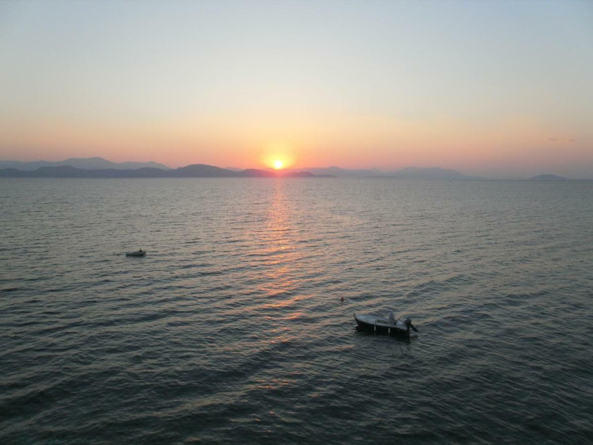 Seaview- 2 Space - Selfcatering Apartment - Helen No 3 Xiropigado Ngoại thất bức ảnh
