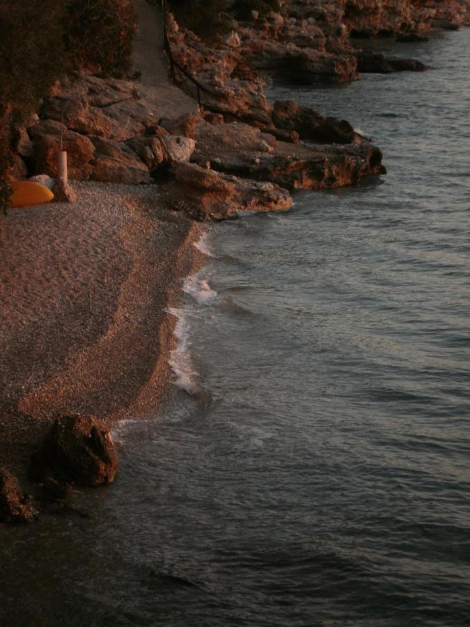 Seaview- 2 Space - Selfcatering Apartment - Helen No 3 Xiropigado Ngoại thất bức ảnh